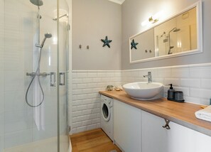 Bathroom - Grudziądzka Standard Apartment (Gdańsk)