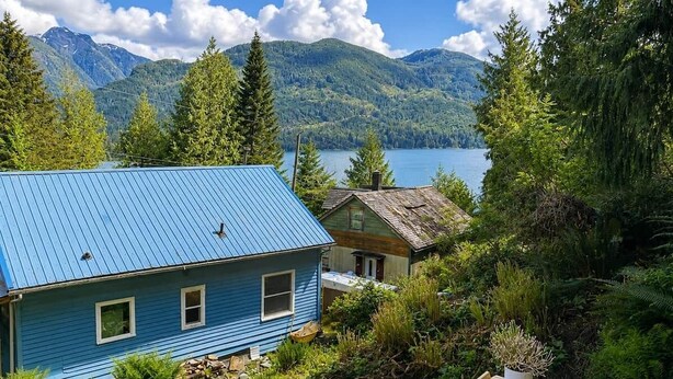 Exterior - Blue Heron Cottage (Tahsis)