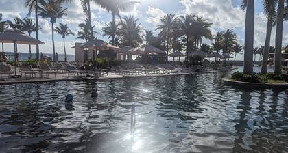 Your family's oceanfront paradise for Winter Break & New Year!