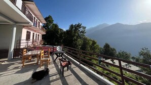 Deluxe Double Room, Balcony, Mountain View | Outdoor dining