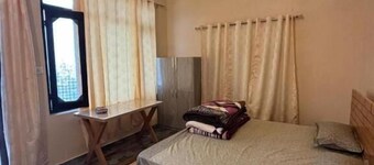 DHANA HOMESTAY MUNSYARI