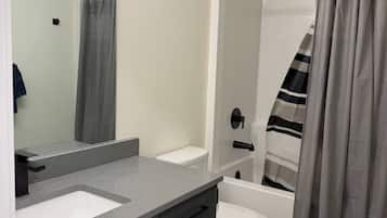 Departamento, 2 habitaciones | Baño