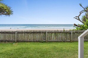 Unclassified image, 3 of 18, button - The Beach House (Gold Coast)