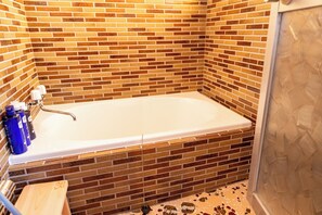 Basic House, 4 Bedrooms, City View | Bathroom - Yunokawa Chagamatei (Hakodate-shi , Yunokawa-chou)