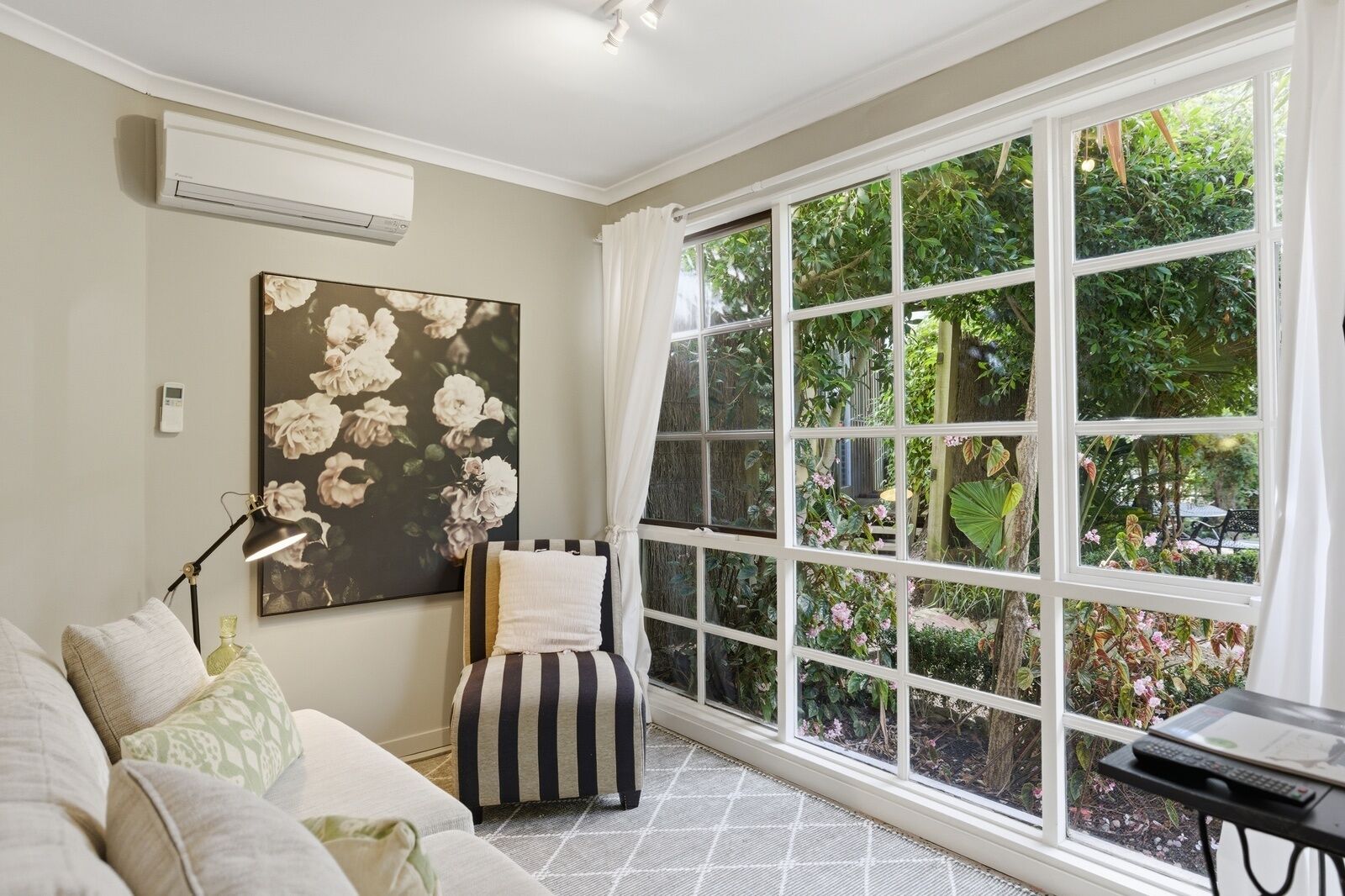 Garden Spa Suite | Living area