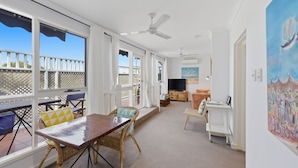 Family Suite | Living area - The Castle - Villa by the Sea (Cowes)