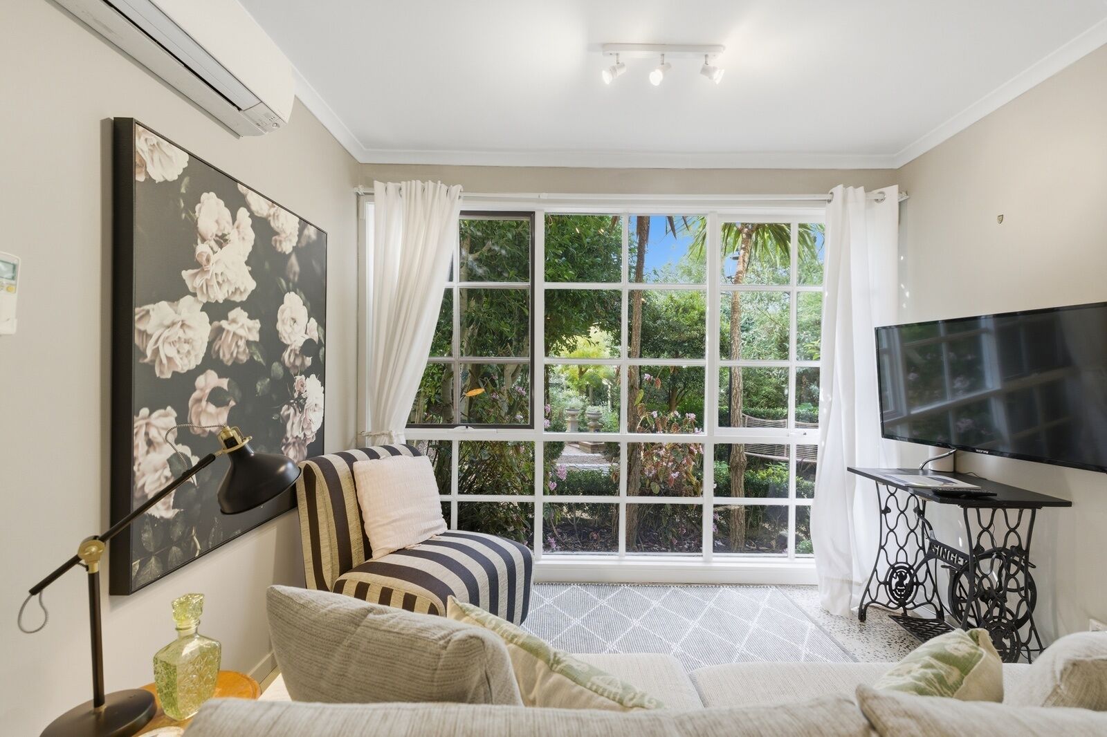 Garden Spa Suite | Living area