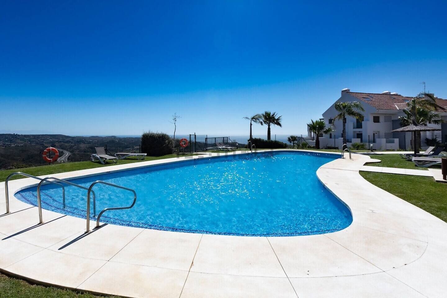 Beheizter Pool