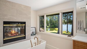 Unclassified image, 5 of 18, button - Modern Luxury Lakefront Estate with Private Dock (Black Diamond)