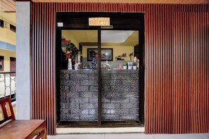Lobby - OYO 95043 Guest House Adel's (Malang)