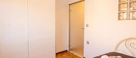 Honeymoon Townhome, 2 Bedrooms, Microwave (Casa Terrazza in Historic Koper with) | 2 bedrooms
