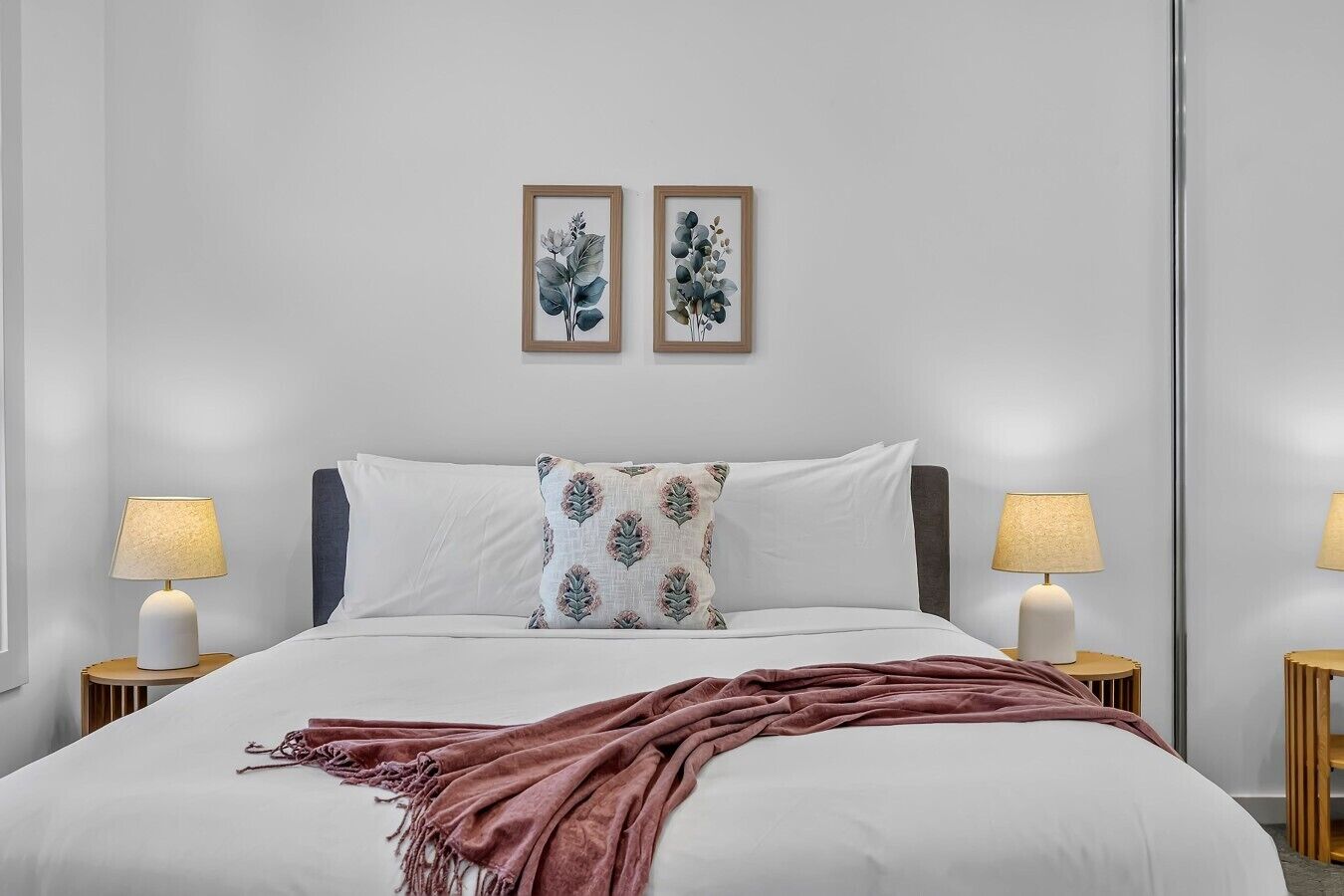3 bedrooms, desk, iron/ironing board, WiFi