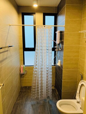 Bathroom - Cozy studio apartment with AC in Genting Highlands (Genting Highlands)