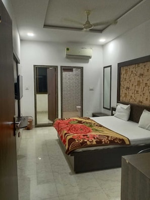 Balcony view - Hotel Gungun Jawai Sumerpur (Sumerpur)