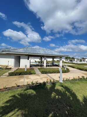 Exterior - Vrbo Property (Vacamonte)