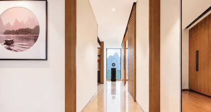 The Blossom Dreamscape Boutique Hotel - Yulong River Branch - Free Buffet Breakfast & Laundry Facilities & Tailor Made Tours