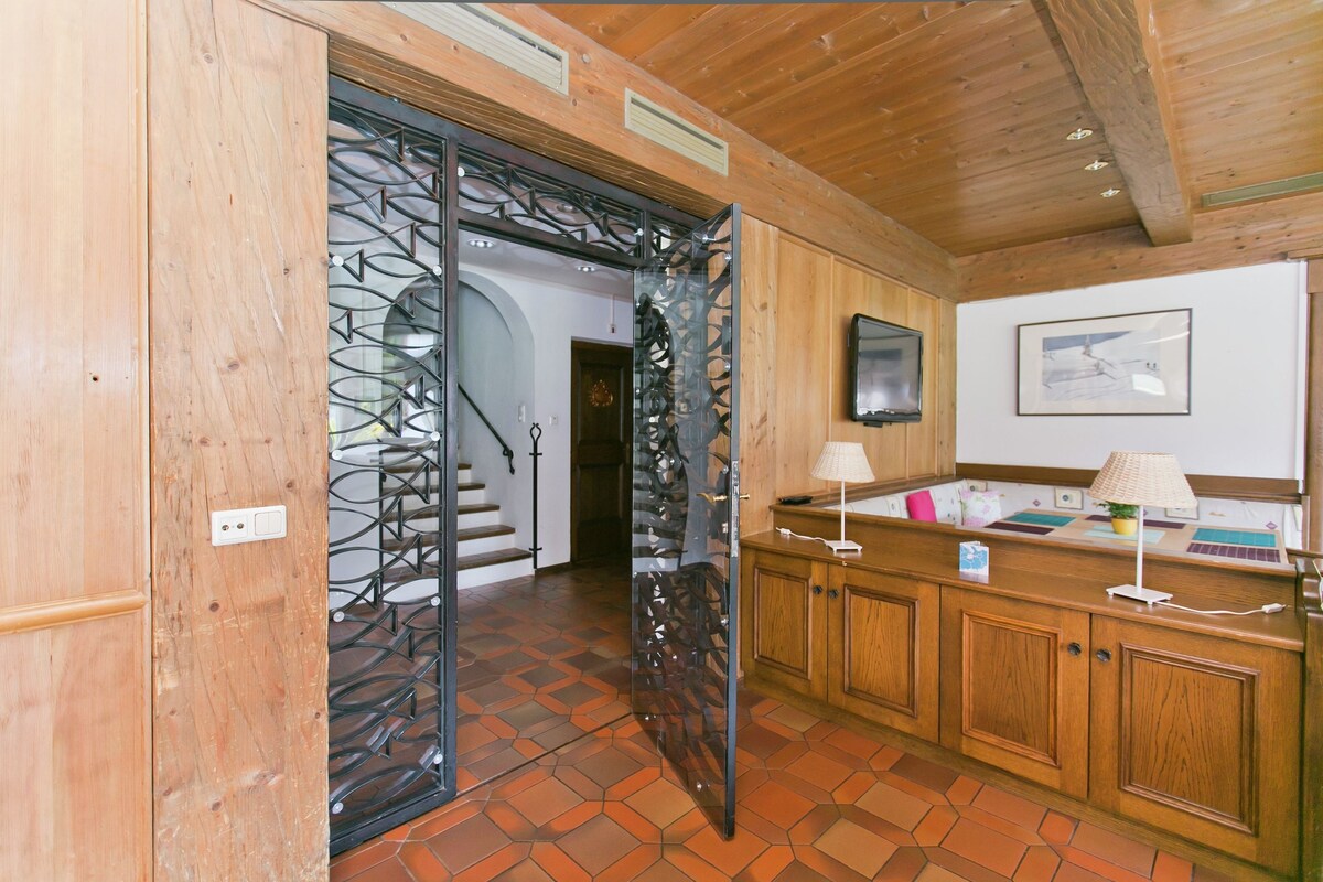 Deluxe House, Multiple Bedrooms | Reception