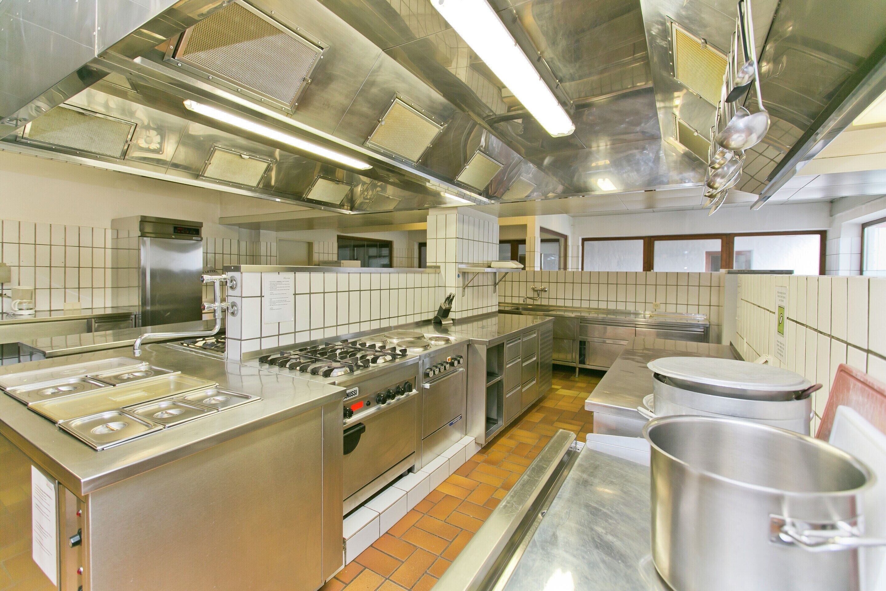 Rumah Deluks, beberapa kamar | Dapur pribadi