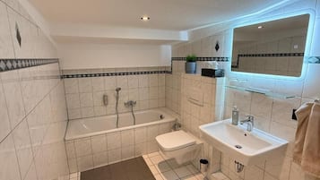 Familienapartment | Badezimmer