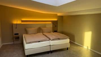 Suite | In-room safe, WiFi (free)