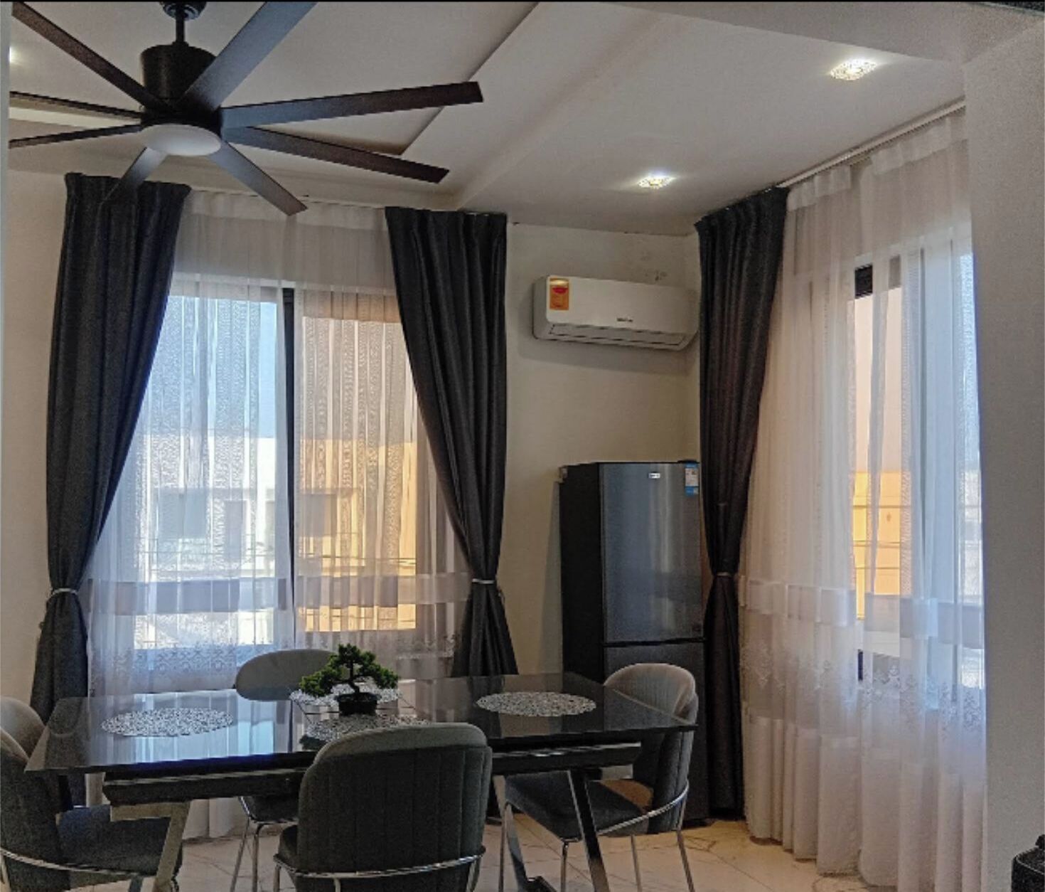 Apartament Deluxe, vistes al jardí | Servei de restauració