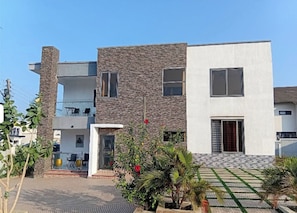 Ngoại thất