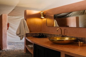 Bathroom - Caravan by Habitas Agafay (Agafay)