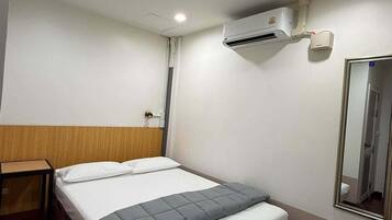 Kamar Double Basic | Wi-Fi gratis