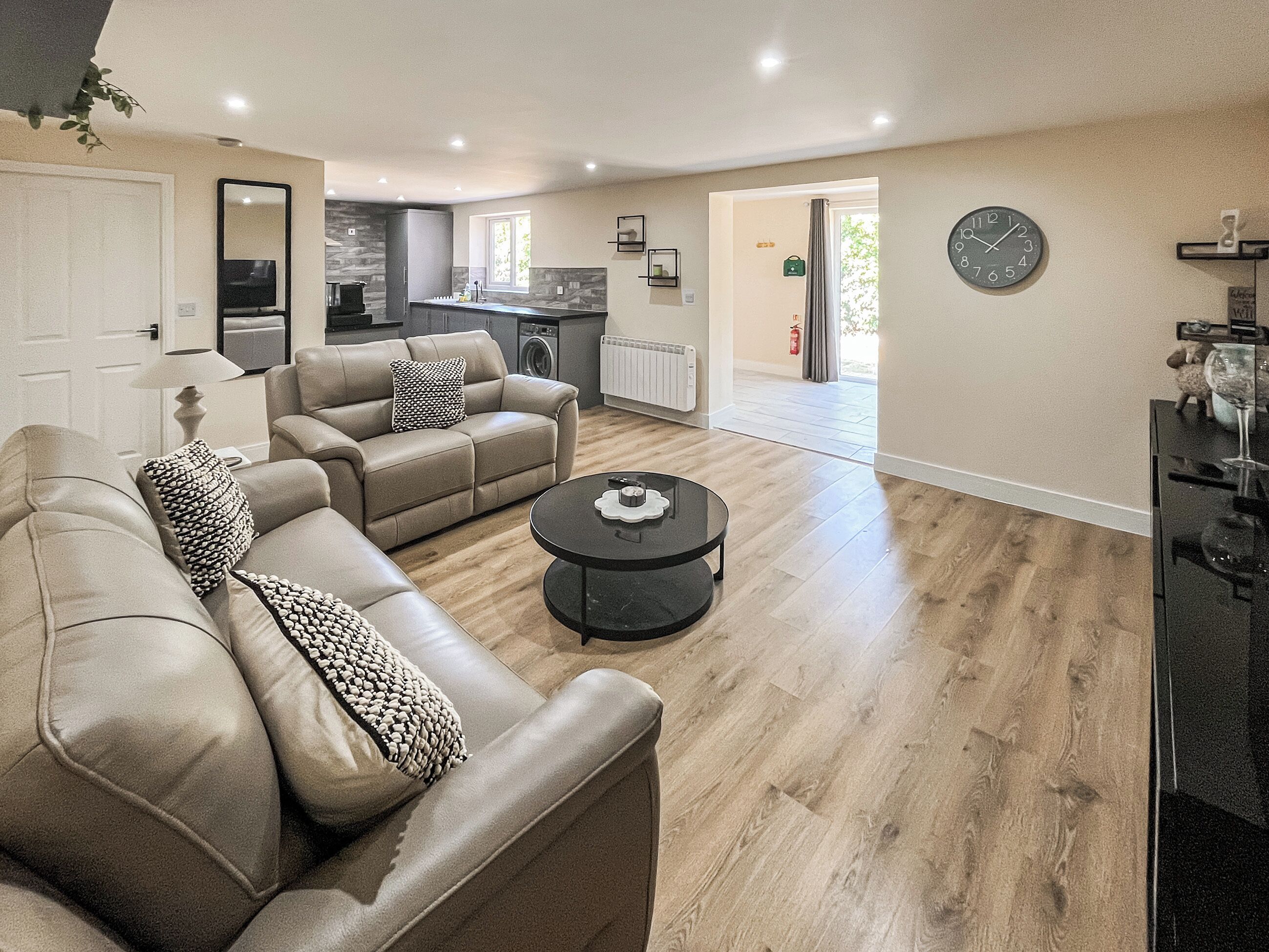 Open plan living space | Jubilee Farm Cottage, Washingborough