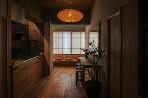 Microwave, stovetop, cookware/dishes/utensils - HAKONE CALLING (Hakone)