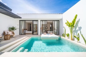 Villa Deluxe, vista a la alberca | Alberca | Alberca al aire libre