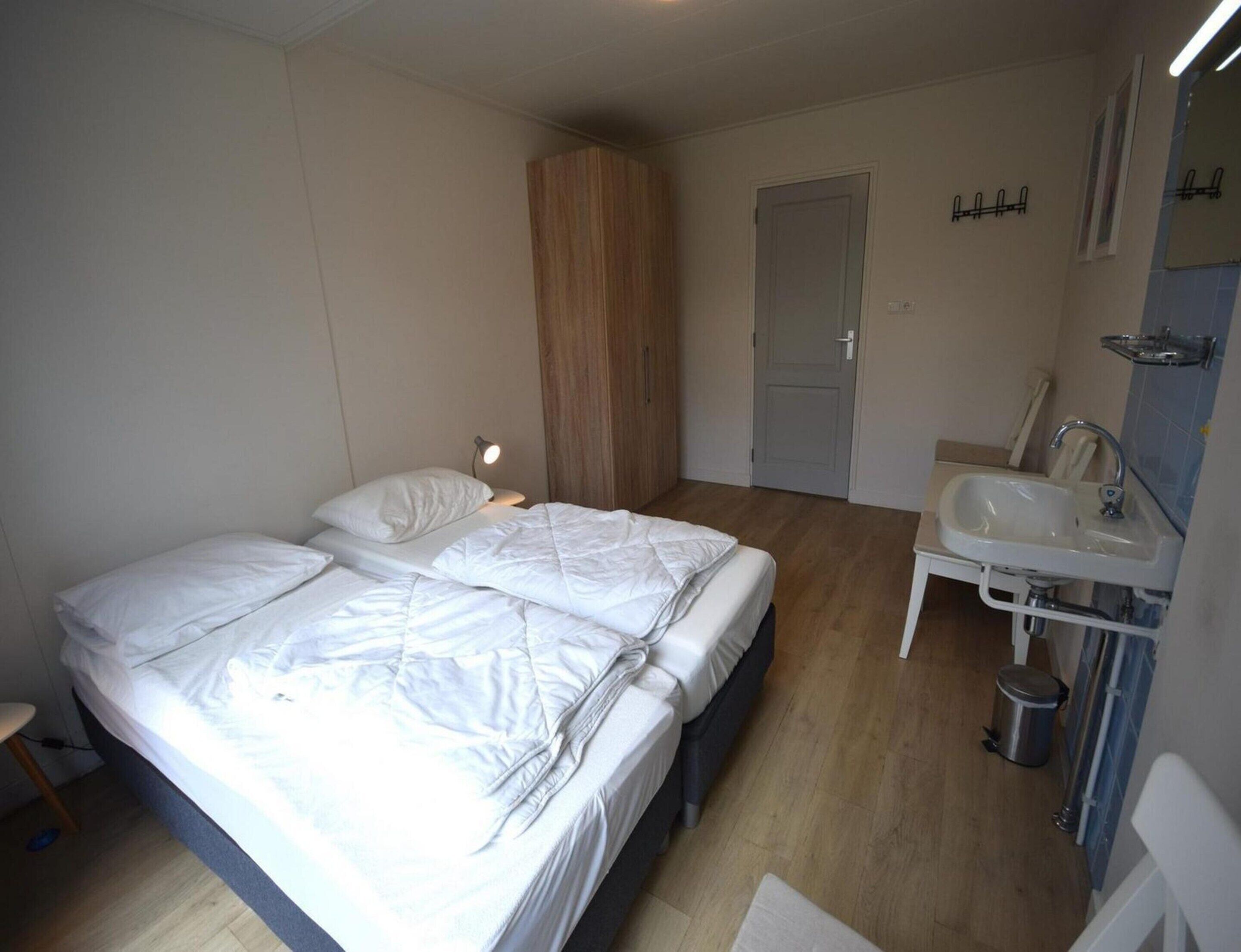 3 bedrooms, individually furnished