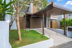 Mặt tiền nơi lưu trú