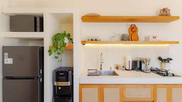 Coffee/tea maker, microwave, stovetop, electric kettle