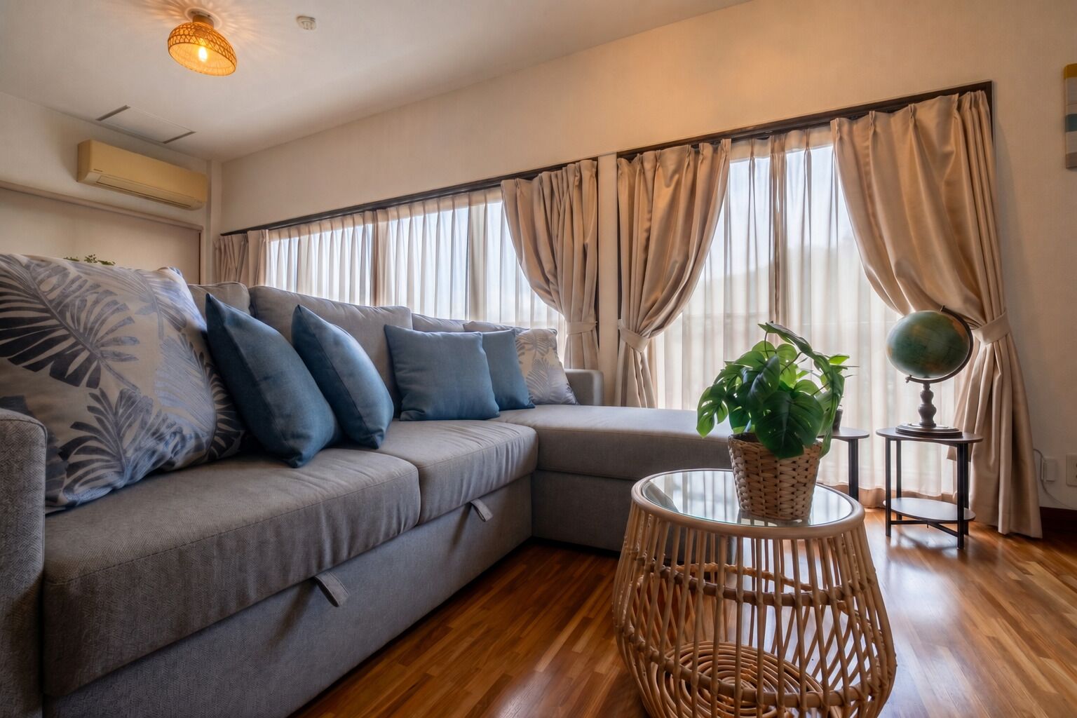 Family Villa, Balcony, Partial Ocean View | Living area