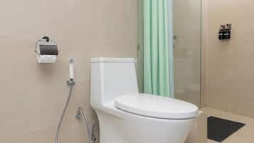 Classic Kids Queen | Badezimmer | Dusche, Hausschuhe, Handtücher, Toilettenpapier