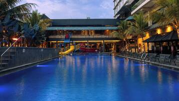 3 outdoor pools, open 6:00 AM to 10:00 PM, pool loungers