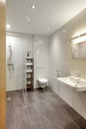 Condo, Balcony, Mountain View | Bathroom - Hölderle Damüls (Damüls)