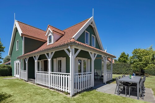 Large Family Villa at Parc Aquadelta