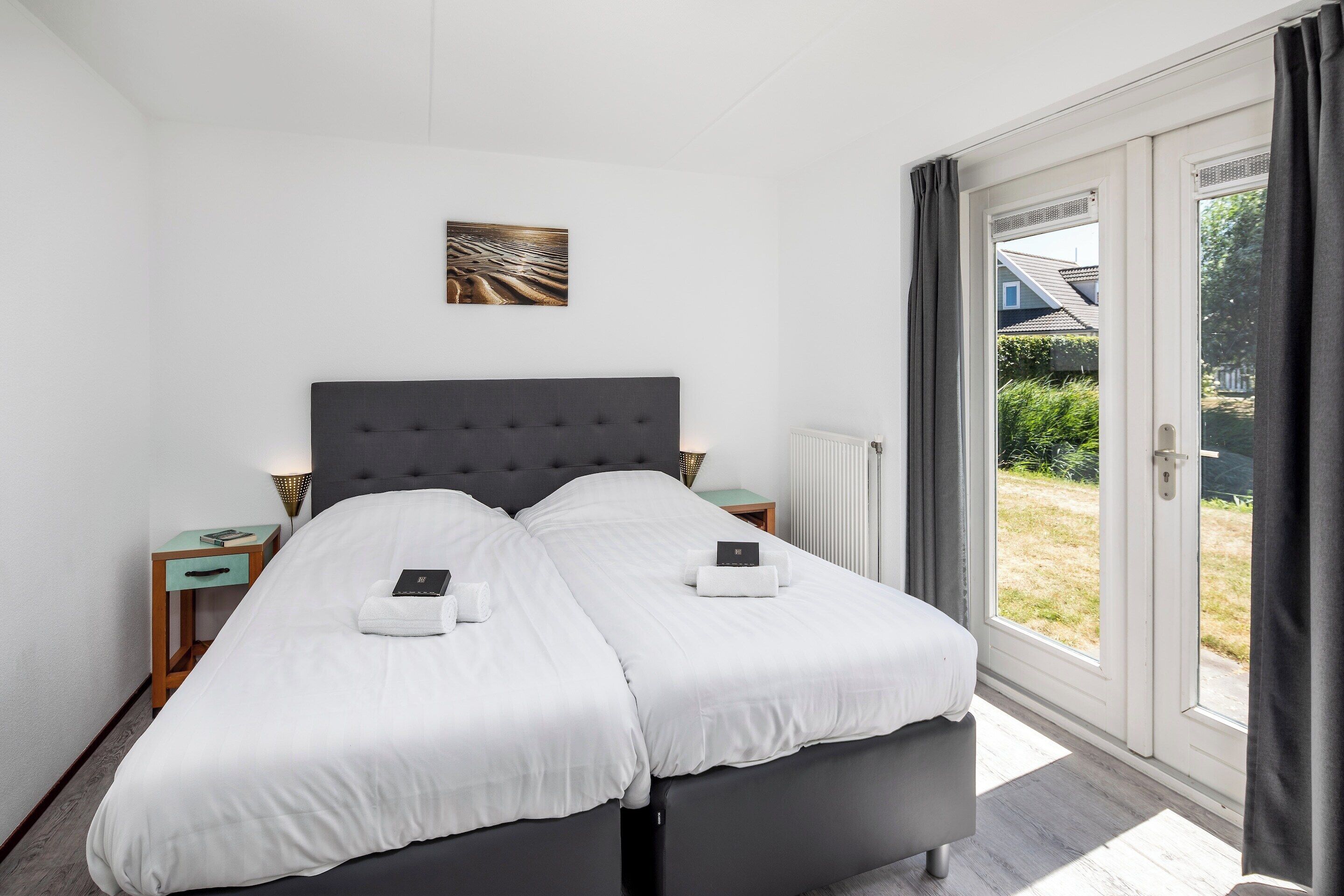 6 bedrooms, individually furnished