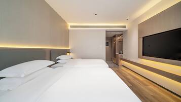 Twin Room | Desk, laptop workspace, free WiFi