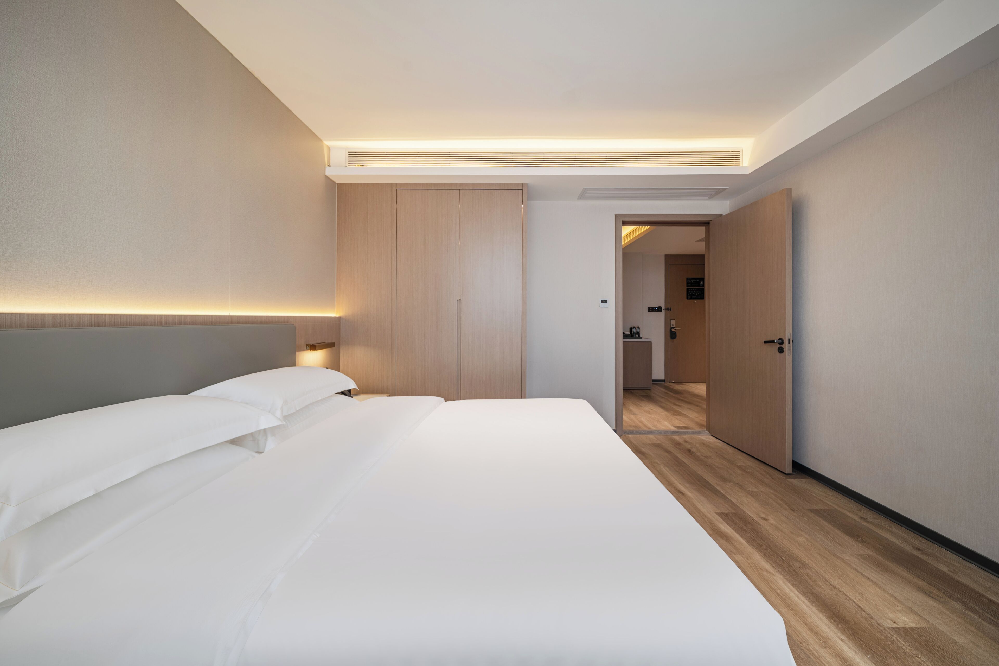Suite superior | Escritorio, espacio para trabajar con laptop y wifi gratis 