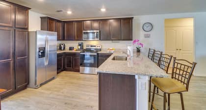Cozy 3BR Home Outside Albuquerque