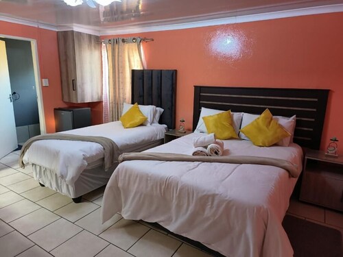 Acama Guest House 455 Long rd, Welkom, Free State
