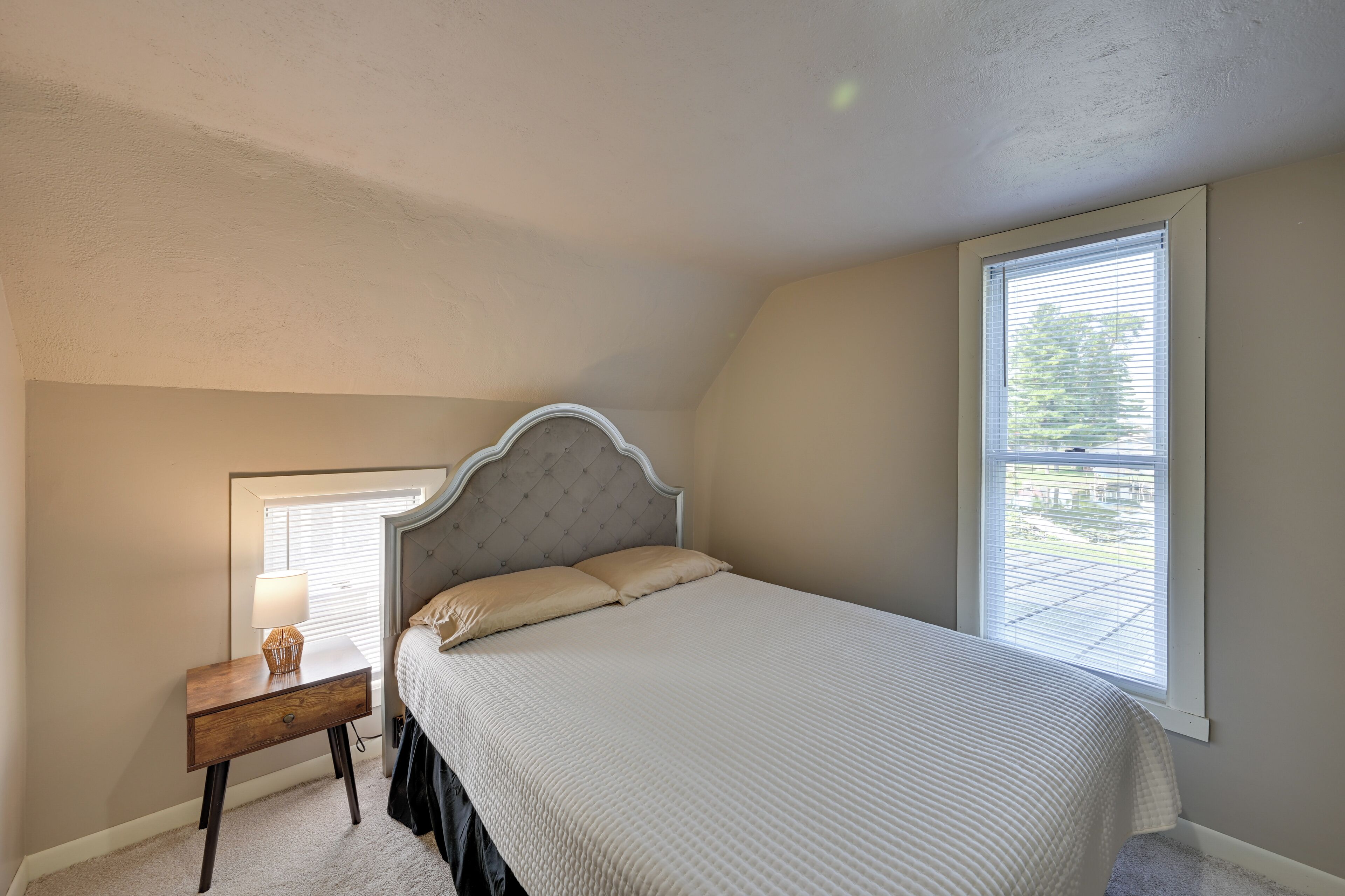 4 bedrooms, iron/ironing board, travel crib, internet