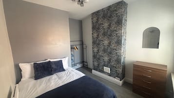 5 habitaciones, wifi gratis y ropa de cama