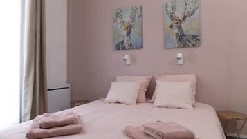 1 chambre, fer et planche à repasser, Wi-Fi, draps fournis