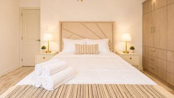 2 bedrooms, WiFi, bed sheets