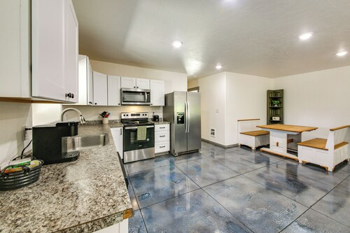 Bring Your Boat! Updated Cabin in Priest River