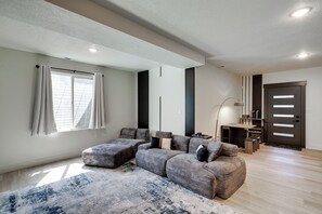 Televisión, chimenea y videojuegos 